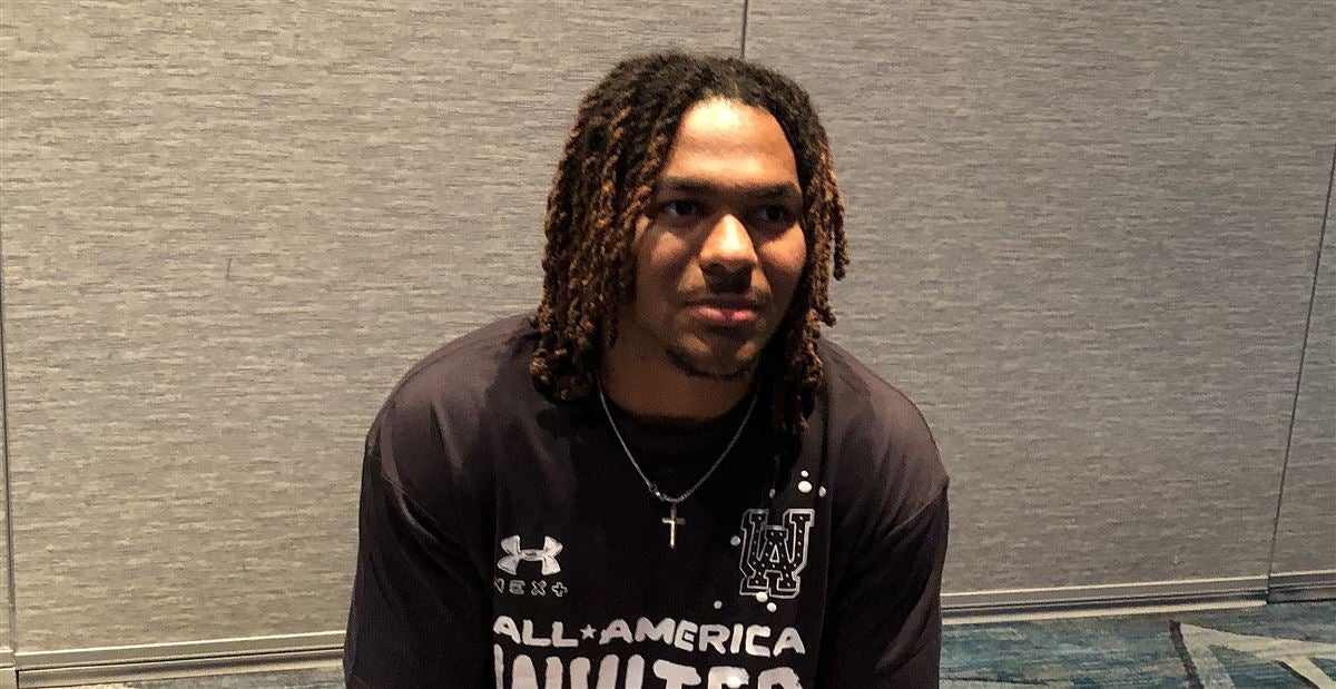 其中前锋线 其中前锋线